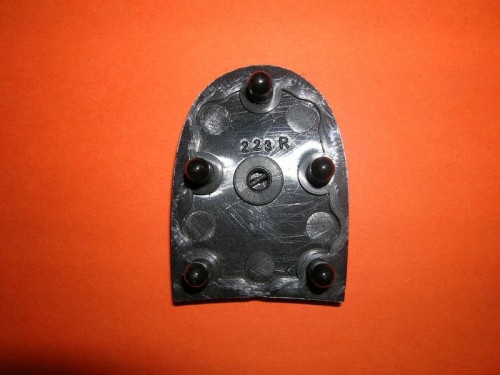  223 R